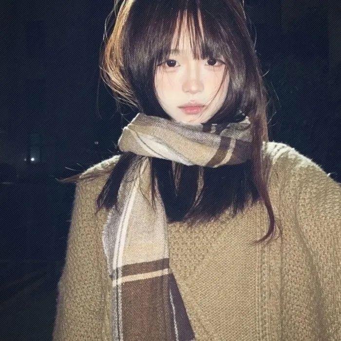 劳拉·马尔斯的眼睛